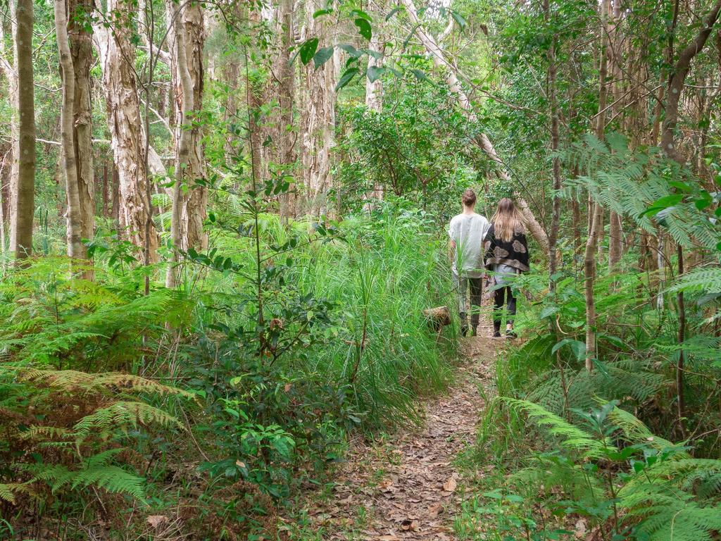 Abelia House Bed & Breakfast Byron Bay Exterior photo