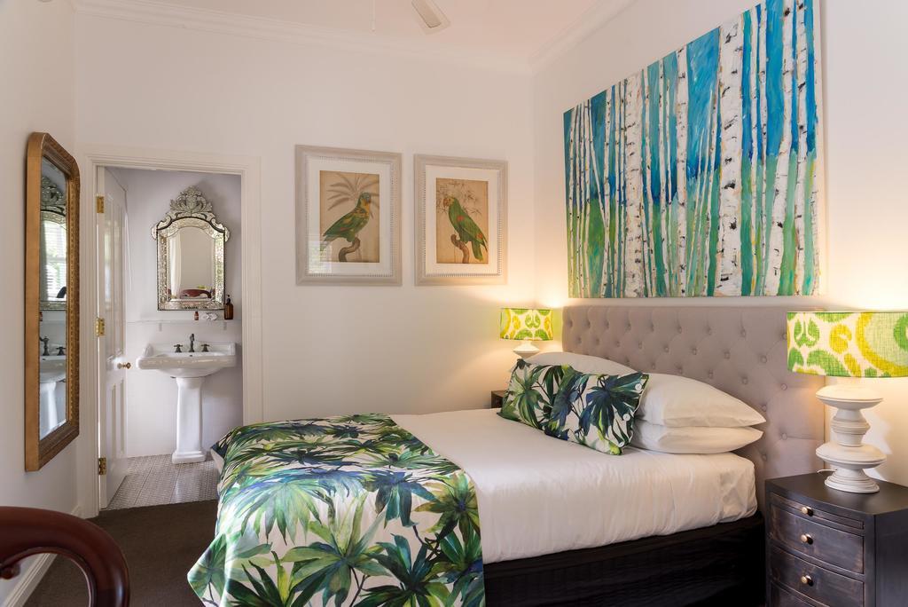 Abelia House Bed & Breakfast Byron Bay Exterior photo